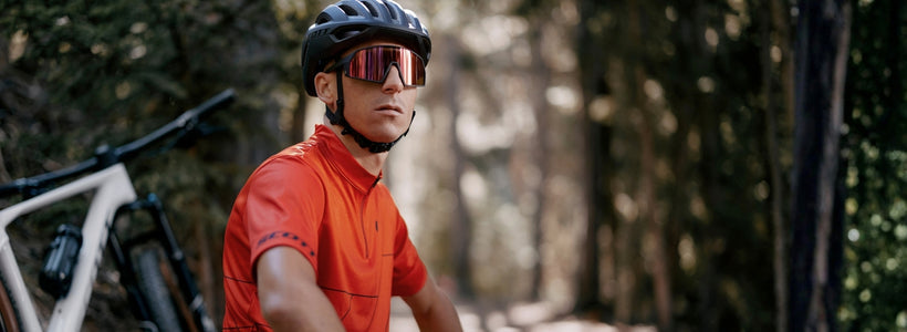 Miesten vaatteet & varusteet