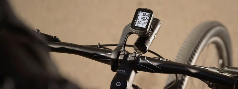 Pyörän mittari näyttö ohjaintangon keskiosassa