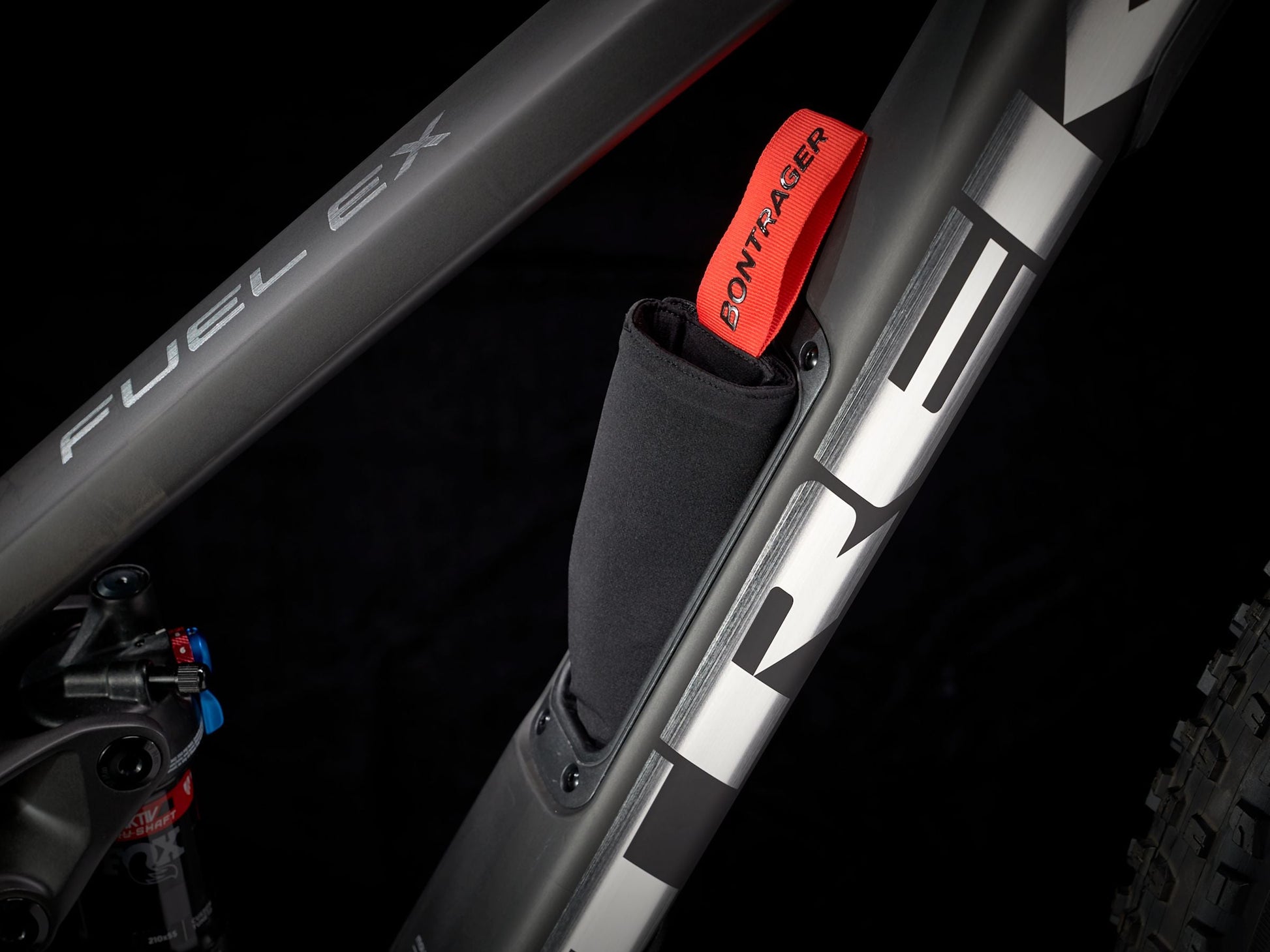 Trek Fuel EX 9.8 XT Gen 5 ML Matte Carbon Smoke