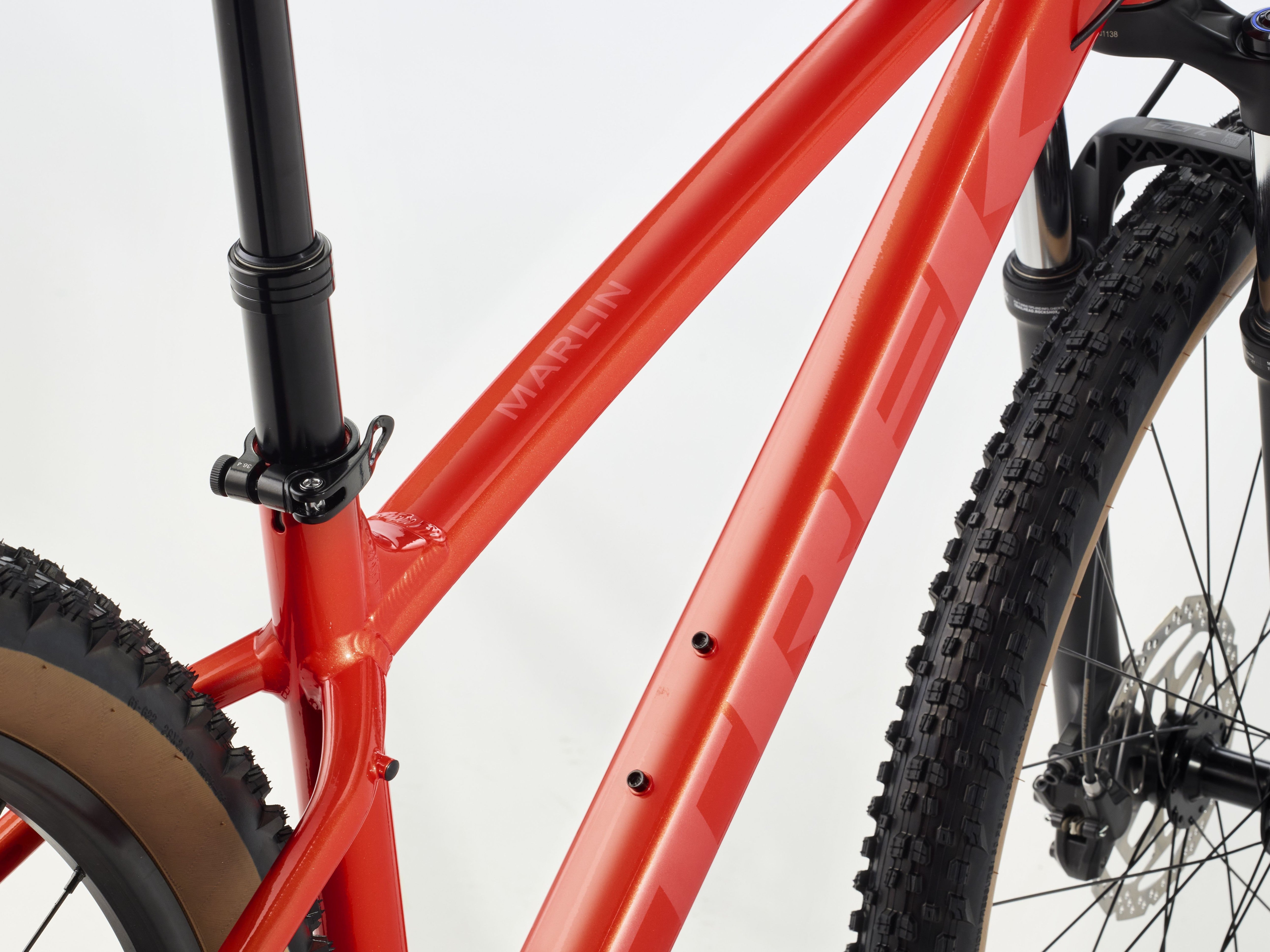 Trek Marlin 6 M 29  Lava